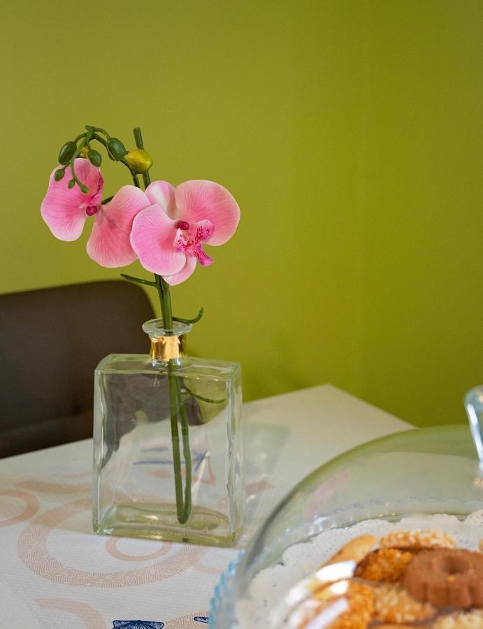 Casa "Positano" Da Ely - Salerno Centro Con Self Check-In Apartment Bagian luar foto