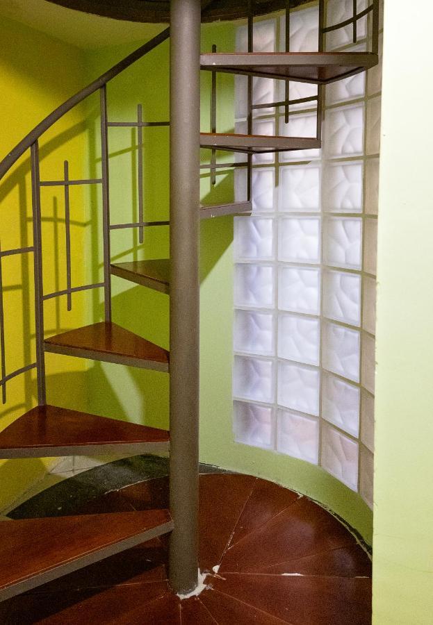 Casa "Positano" Da Ely - Salerno Centro Con Self Check-In Apartment Bagian luar foto