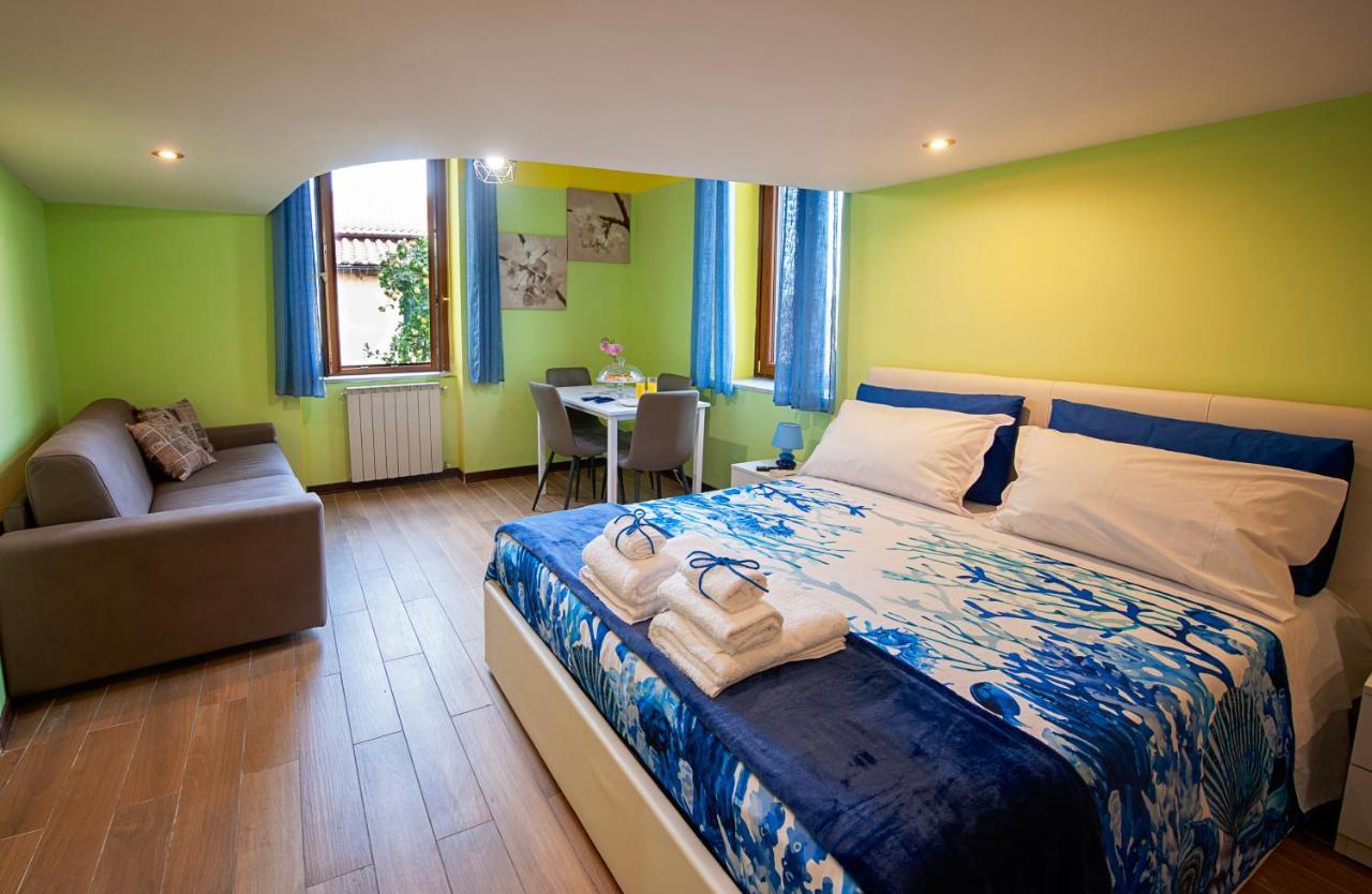 Casa "Positano" Da Ely - Salerno Centro Con Self Check-In Apartment Bagian luar foto