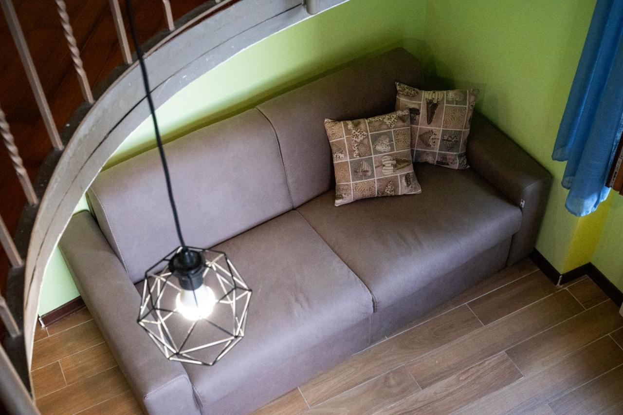 Casa "Positano" Da Ely - Salerno Centro Con Self Check-In Apartment Bagian luar foto